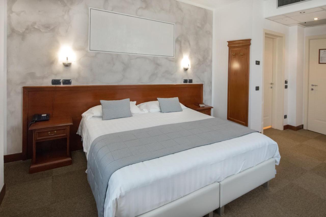 Hotel Medea (Adults Only) Alba  Dış mekan fotoğraf