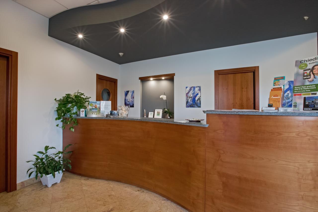 Hotel Medea (Adults Only) Alba  Dış mekan fotoğraf