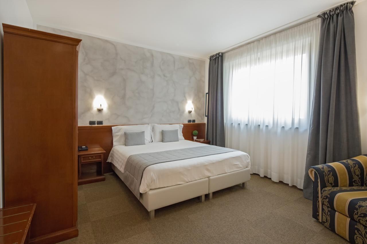 Hotel Medea (Adults Only) Alba  Dış mekan fotoğraf