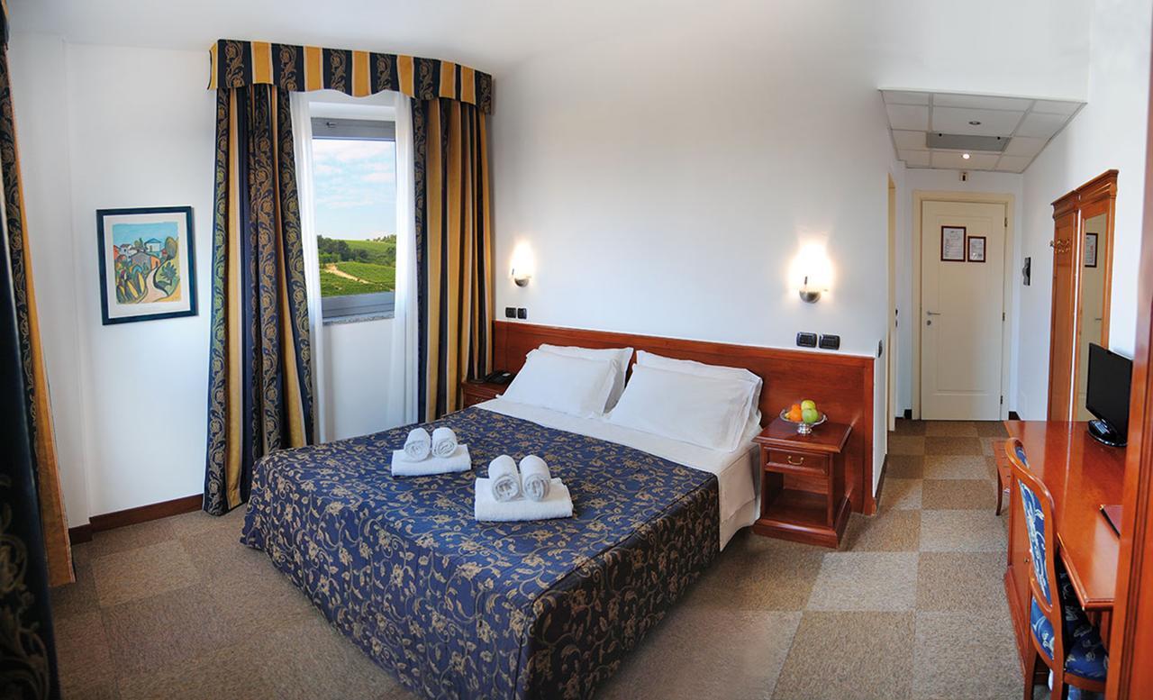 Hotel Medea (Adults Only) Alba  Dış mekan fotoğraf