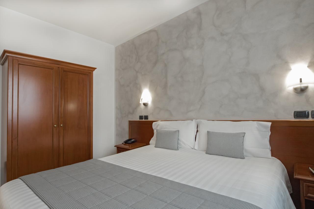 Hotel Medea (Adults Only) Alba  Dış mekan fotoğraf
